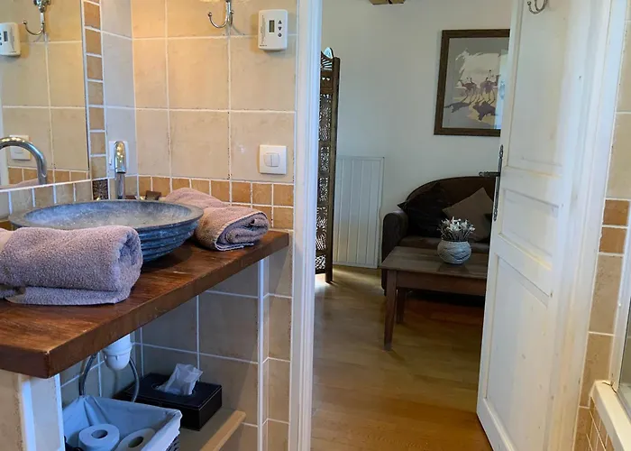 Manoir Du Petit Saint-pierre 4* Honfleur