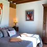 Manoir Du Petit Saint-pierre לינה וארוחת בוקר 4*