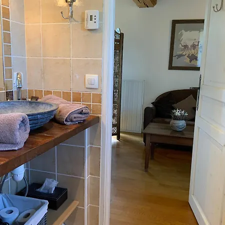 Manoir Du Petit Saint-pierre 4* הונפלר