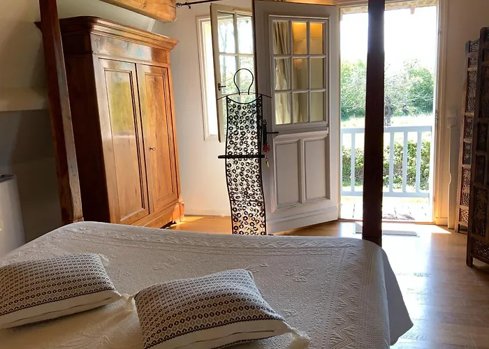 Manoir Du Petit Saint-pierre Honfleur