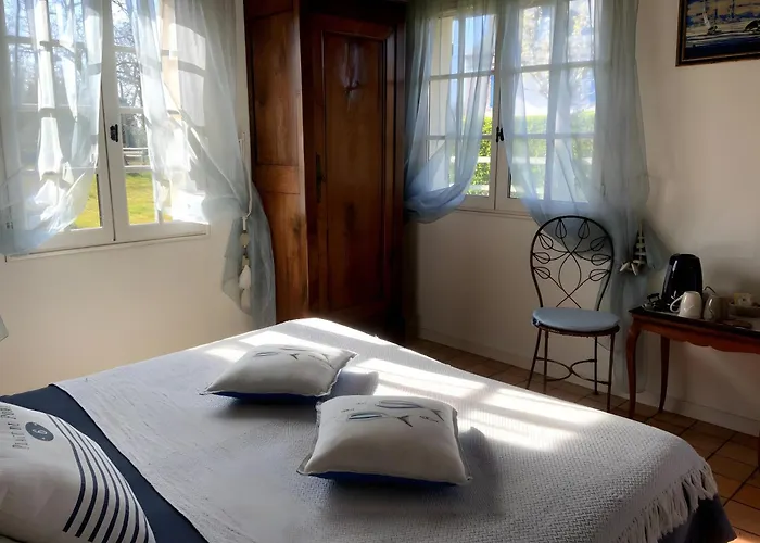 Manoir Du Petit Saint-pierre Couette-café 4*